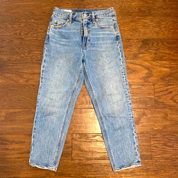 Mom Jeans, High Waisted Size 25 (0) - Picture 1 of 3